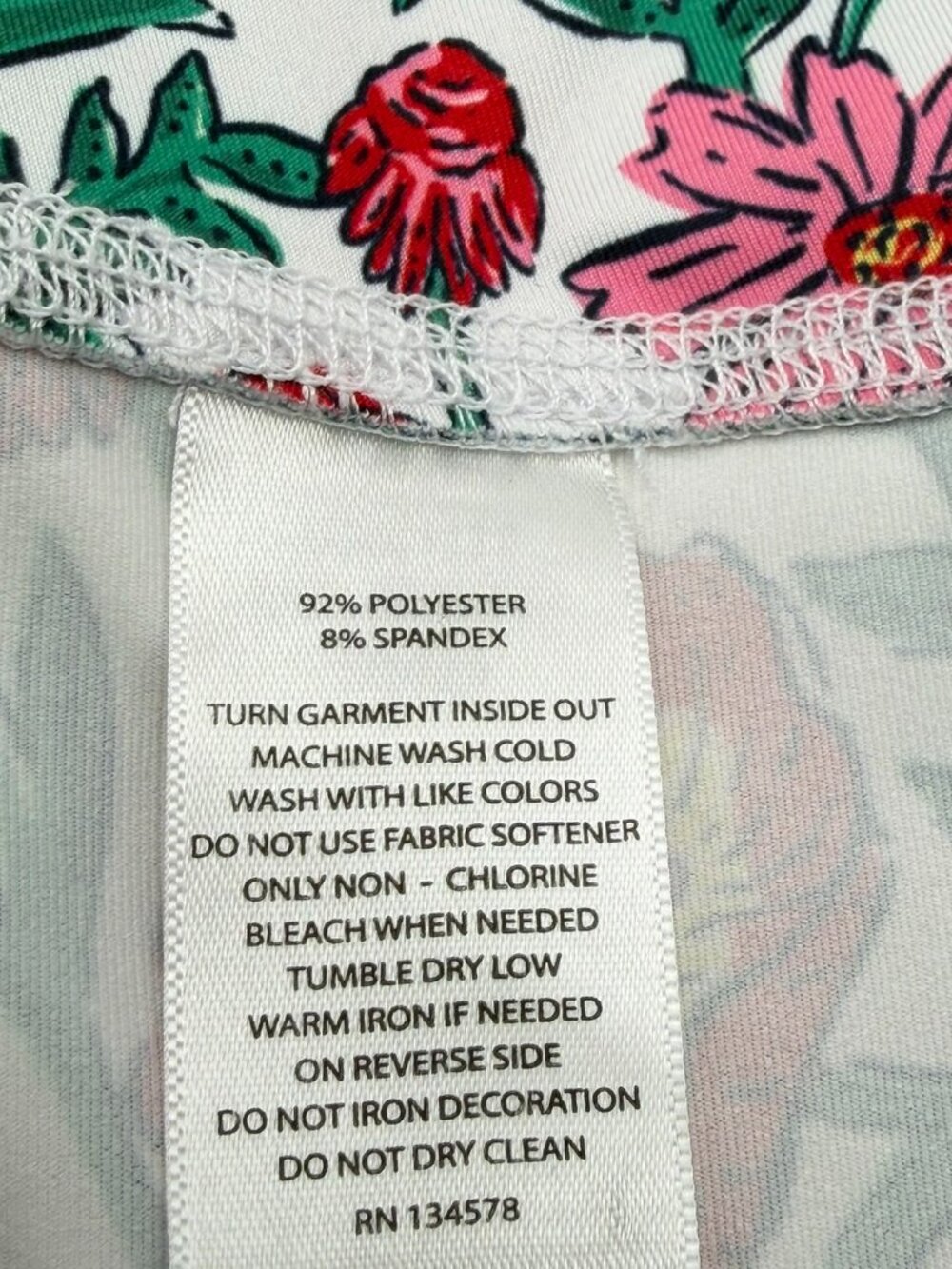 Vineyard Vines Performance Floral Skort - Picture 8 of 9